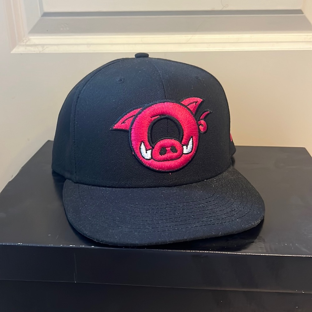 Men’s New Era Omaha Storm Chasers “Omahogs” edition